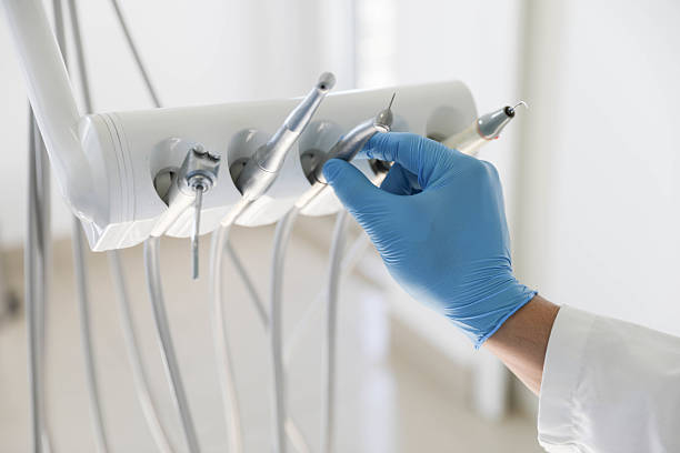 Professional Emergency Dentist technician working in Crystal City, MO